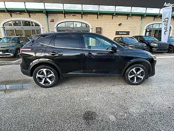 Nissan Qashqai 1.3 MHEV 158 N-Connecta Xtronic Nero