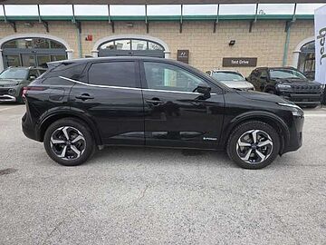 Nissan Qashqai 1.5 EREV e-Power N-Connecta Auto Nero