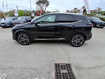 Nissan Qashqai 1.3 MHEV 158 Tekna 4WD Xtronic Nero