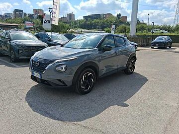Nissan Juke 1.6 HEV N-Connecta Auto Grigio tetto nero
