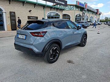 Nissan Juke 1.6 HEV N-Connecta Auto Grigio tetto nero