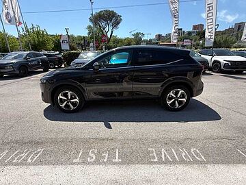 Nissan Qashqai 1.3 MHEV 140 N-Connecta Nero