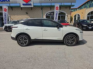Nissan Qashqai 1.5 EREV e-Power Tekna Auto IVA ESPOSTA BIANCO TETTO NERO