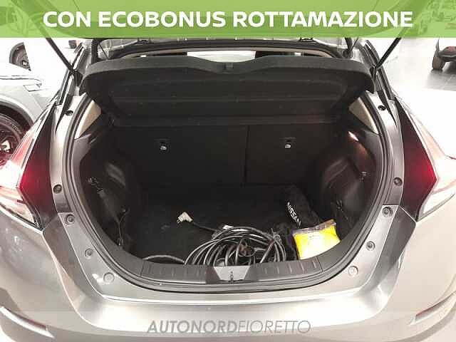 Nissan Leaf n-connecta 40kwh 150cv my19