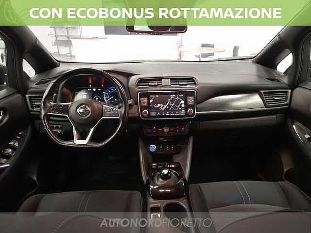 Nissan Leaf n-connecta 40kwh 150cv my19