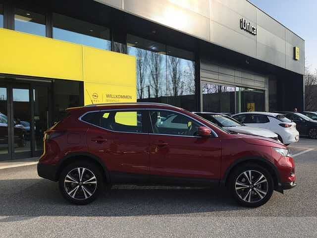 Nissan Qashqai 1.3 dig-t acenta premium 140cv