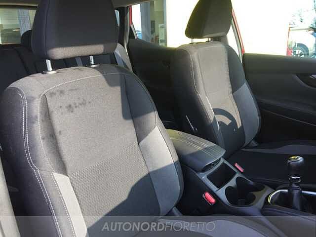 Nissan Qashqai 1.3 dig-t acenta premium 140cv