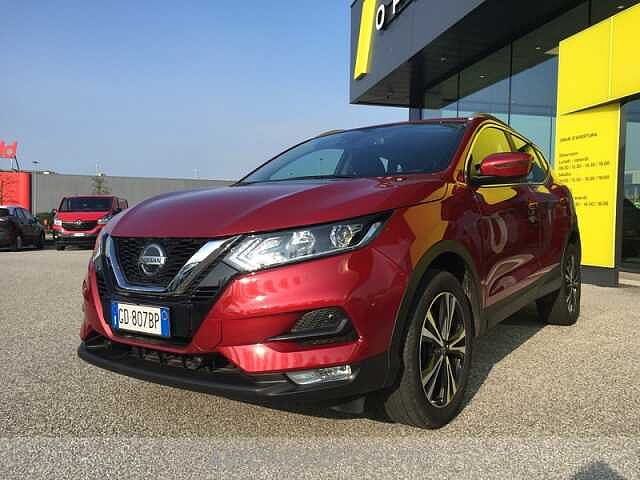 Nissan Qashqai 1.3 dig-t acenta premium 140cv