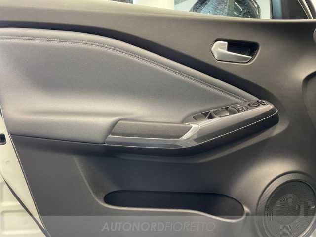 Nissan Juke 1.0 dig-t n-connecta 114cv dct