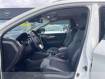 Nissan Qashqai 1.6 dci tekna 2wd 130cv xtronic Autocarro Autocarro BIANCO