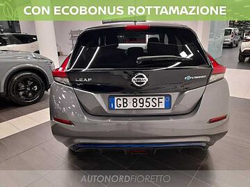 Nissan Leaf n-connecta 40kwh 150cv my19 GRIGIO