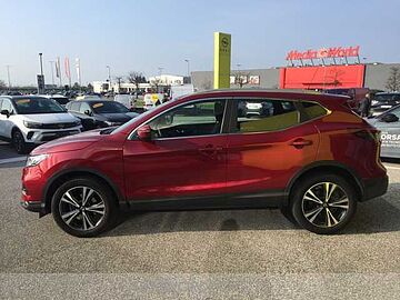 Nissan Qashqai 1.3 dig-t acenta premium 140cv ROSSO