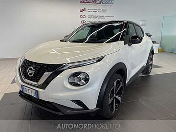 Nissan Juke 1.0 dig-t n-connecta 114cv dct White pearl/black metallic