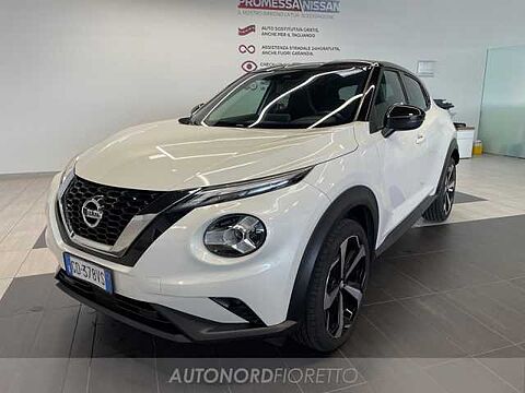 Nissan Juke 1.0 dig-t n-connecta 114cv dct White pearl/black metallic