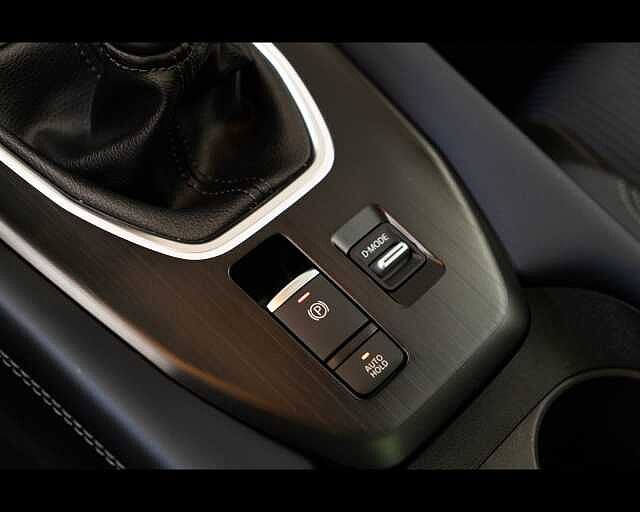 Nissan Qashqai 3&ordf; serie MHEV 140 CV Tekna