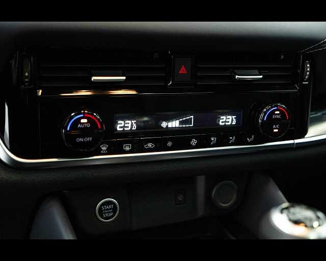 Nissan Qashqai 3&ordf; serie MHEV 140 CV Tekna