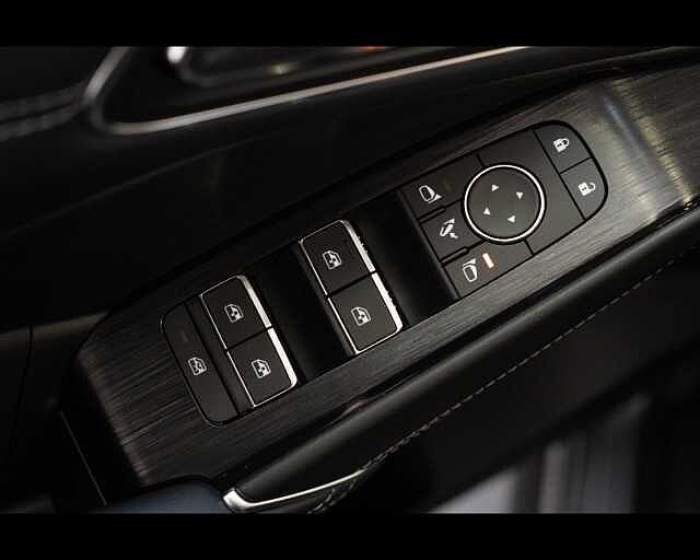 Nissan Qashqai 3&ordf; serie MHEV 140 CV Tekna