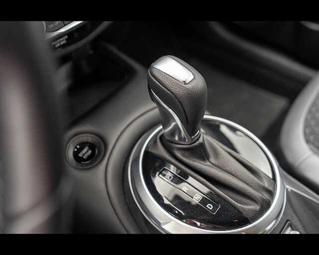 Nissan Juke 2&ordf; serie 1.6 HEV N-Connecta
