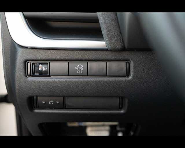 Nissan Qashqai NEW ACENTA MHYB 140CV MT 2WD