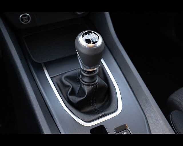 Nissan Qashqai NEW ACENTA MHYB 140CV MT 2WD