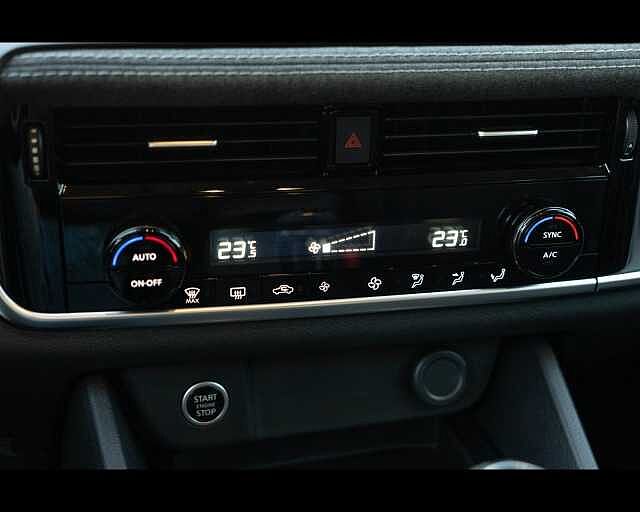 Nissan Qashqai NEW ACENTA MHYB 140CV MT 2WD