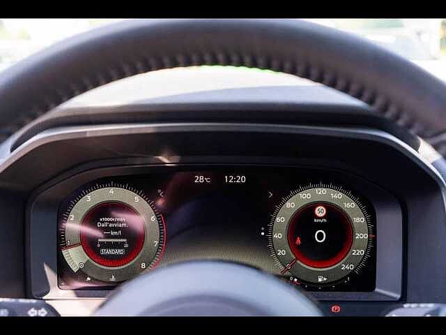 Nissan Qashqai 3&ordf; serie MHEV 140 CV Tekna