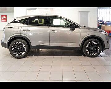 Nissan Qashqai NEW N-CONNECTA MHYB 140CV MT 2W Grigio