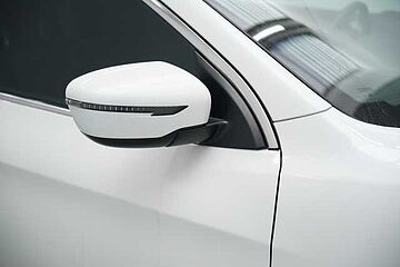 Nissan Qashqai Qashqai 1.5 dci Business 110cv E6 white