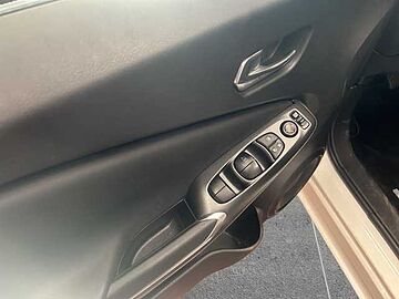 Nissan Juke Juke 1.0 dig-t acenta 114cv white