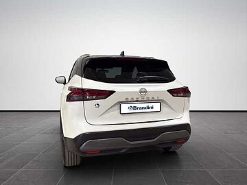 Nissan Qashqai Qashqai 1.3 mhev Tekna 2wd 158cv xtronic white