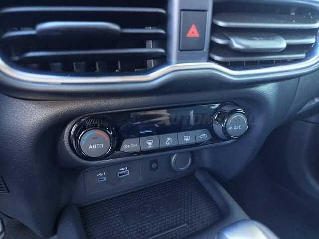Nissan Juke 1.0 dig-t N-Connecta 114cv dct