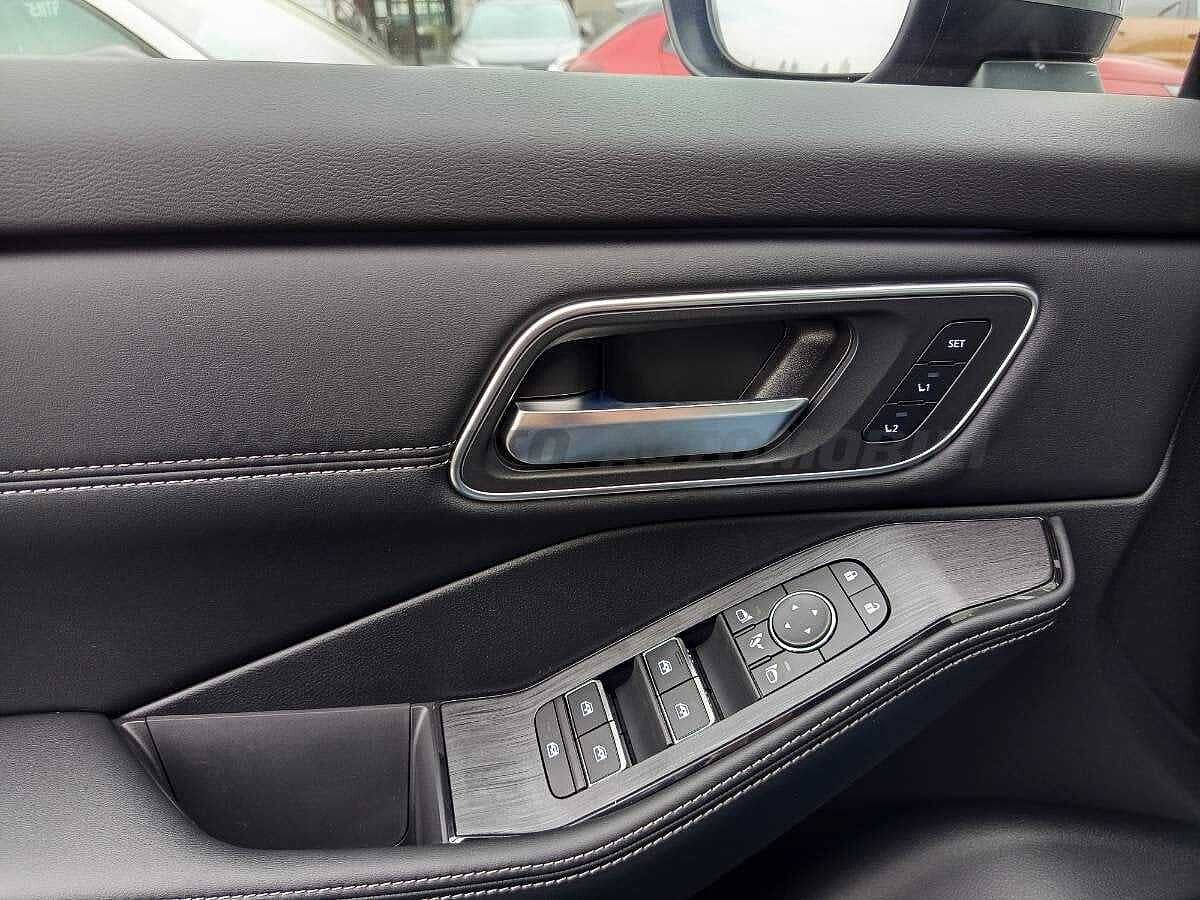 Nissan X-Trail 1.5 e-power Tekna 2wd auto