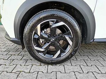 Nissan Juke 1.0 dig-t N-Connecta 114cv Nero