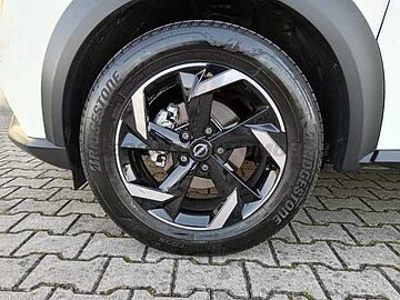 Nissan Juke 1.0 dig-t N-Connecta 114cv dct Bianco