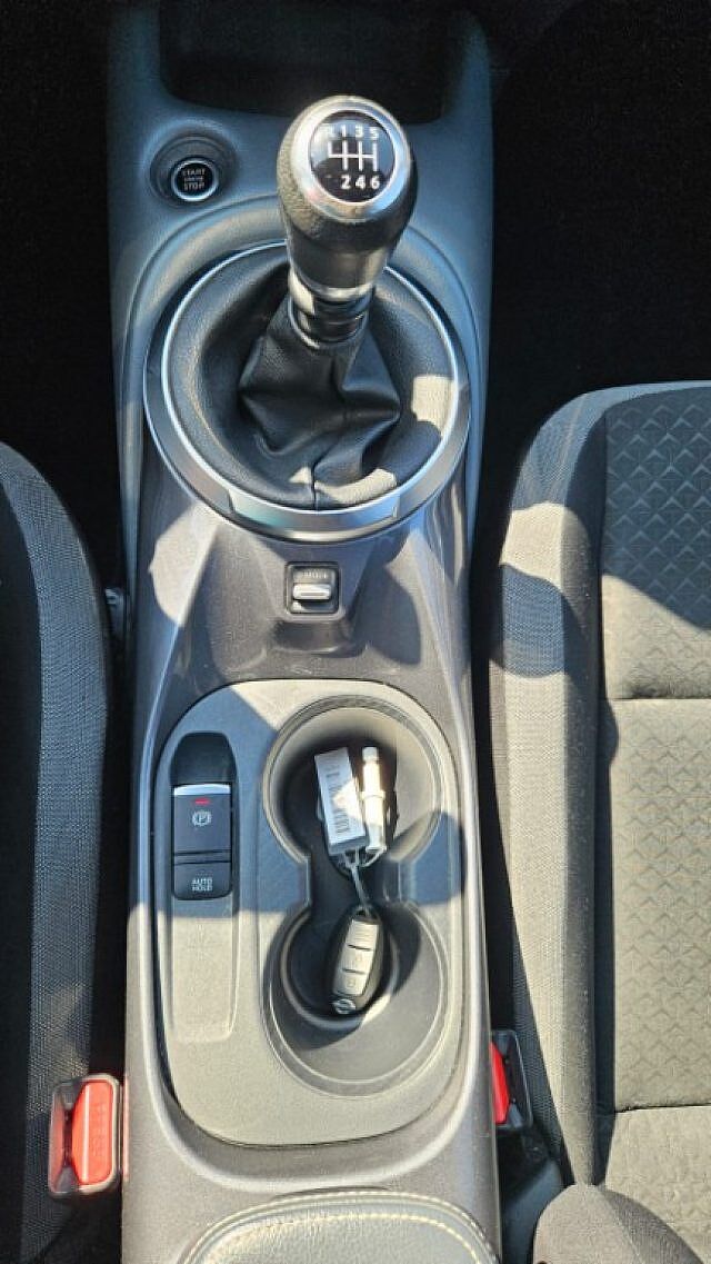 Nissan Juke 1.0 DIG-T 114 CV N-Connecta