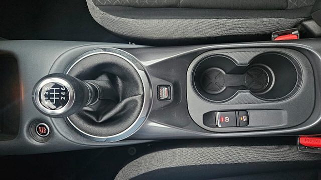 Nissan Juke 1.0 DIG-T 114 CV N-Connecta