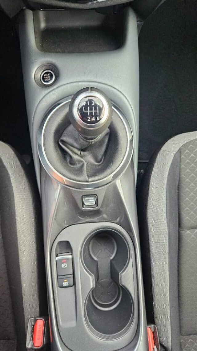 Nissan Juke 1.0 DIG-T 114 CV N-Connecta