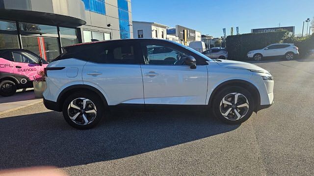 Nissan Qashqai MHEV 140 CV N-Connecta