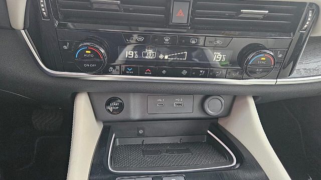 Nissan X-Trail e-Power 2WD 5 posti Tekna