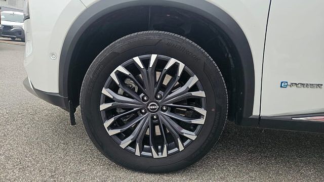 Nissan X-Trail e-Power 2WD 5 posti Tekna