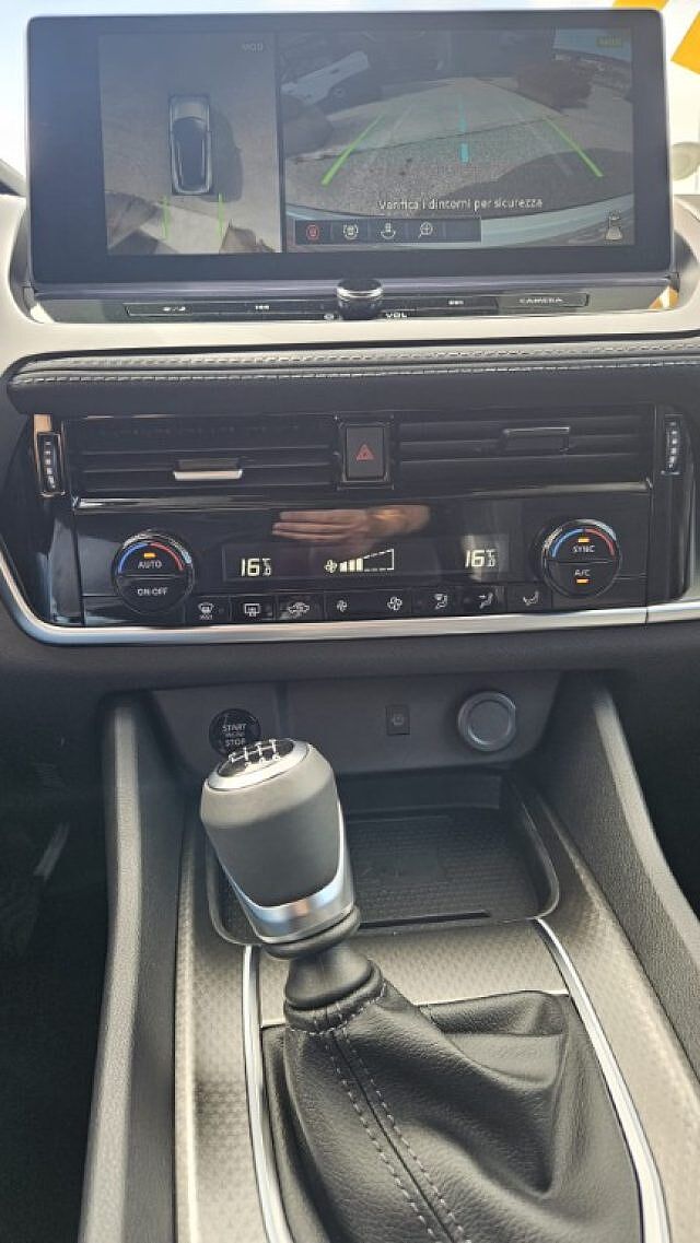 Nissan Qashqai MHEV 140 CV N-Connecta