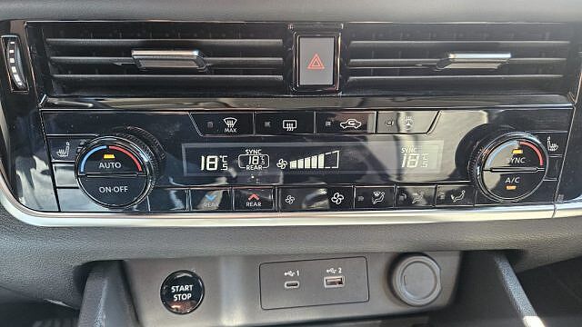 Nissan X-Trail e-Power e-4orce 4WD 7 posti N-Connecta