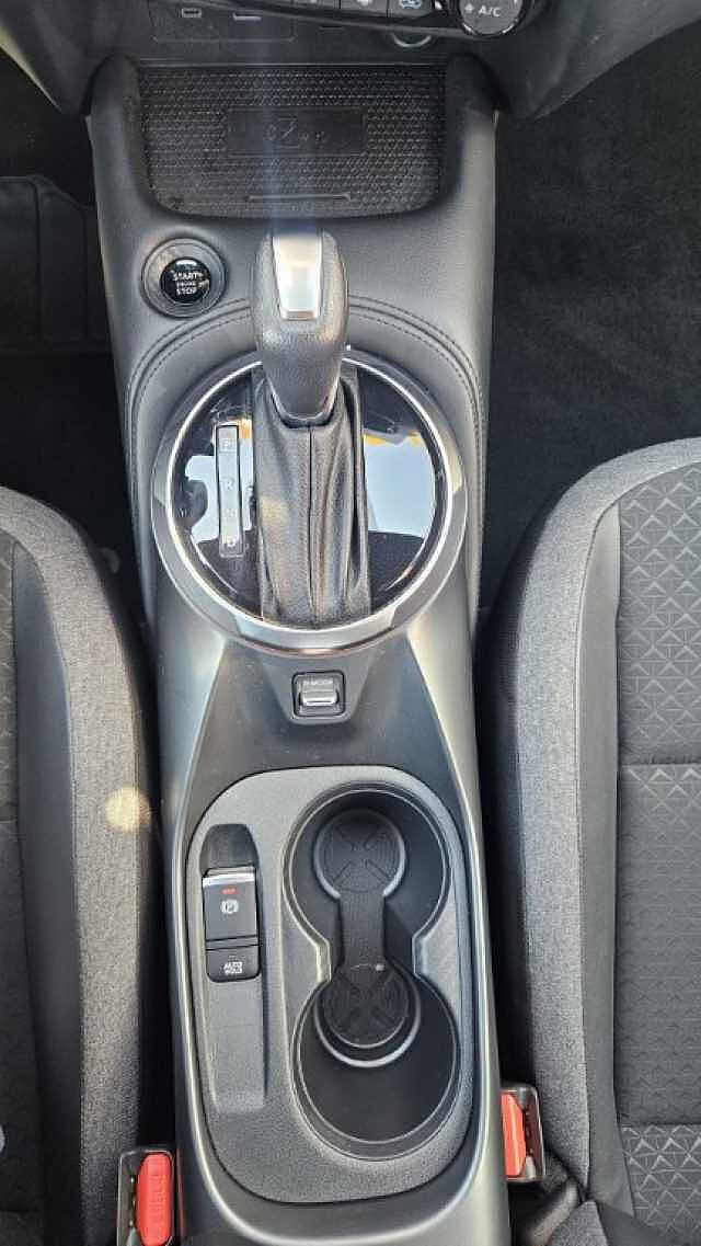 Nissan Juke 1.0 DIG-T 114 CV DCT N-Connecta