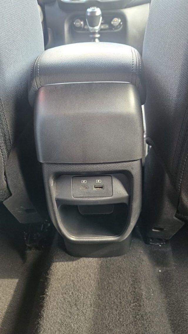 Nissan Juke 1.0 DIG-T 114 CV N-Connecta