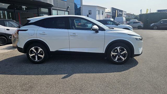 Nissan Qashqai MHEV 140 CV N-Connecta