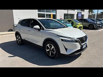 Nissan Qashqai 1.3 mhev N Connecta 2wd 140cv Bianco