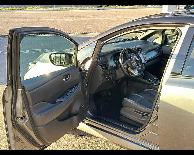 Nissan Leaf 2ª serie Leaf Tekna 40 kWh ProPilot Park