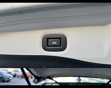 Nissan X-Trail 3&ordf; serie X-Trail dCi 150 2WD Tekna black