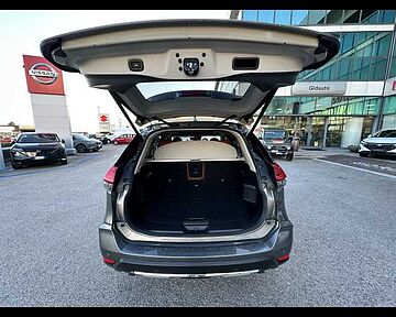 Nissan X-Trail 3&ordf; serie X-Trail dCi 150 2WD Tekna black