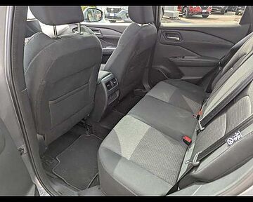 Nissan Qashqai 3&ordf; serie Qashqai MHEV 140 CV N-Connecta grey